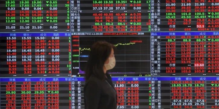 ST愛康正式停牌，實控人卷款20億跑路，28萬散戶何去何從？
