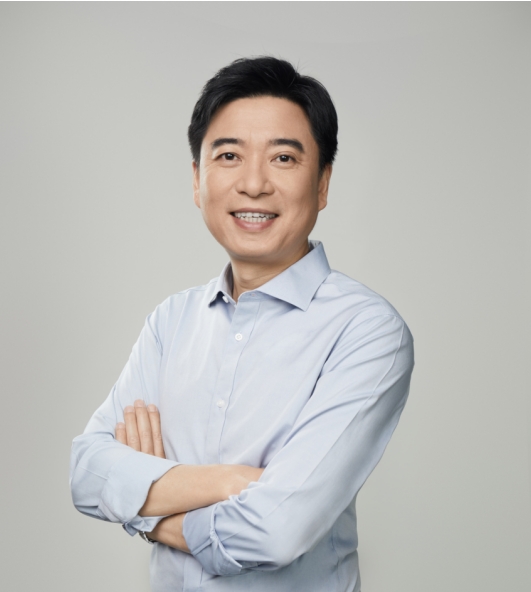 WAIC_特別專訪_金山辦公章慶元-1