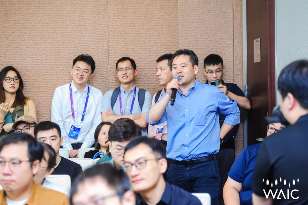 菁英會_WAIC_2025_AI學術-6